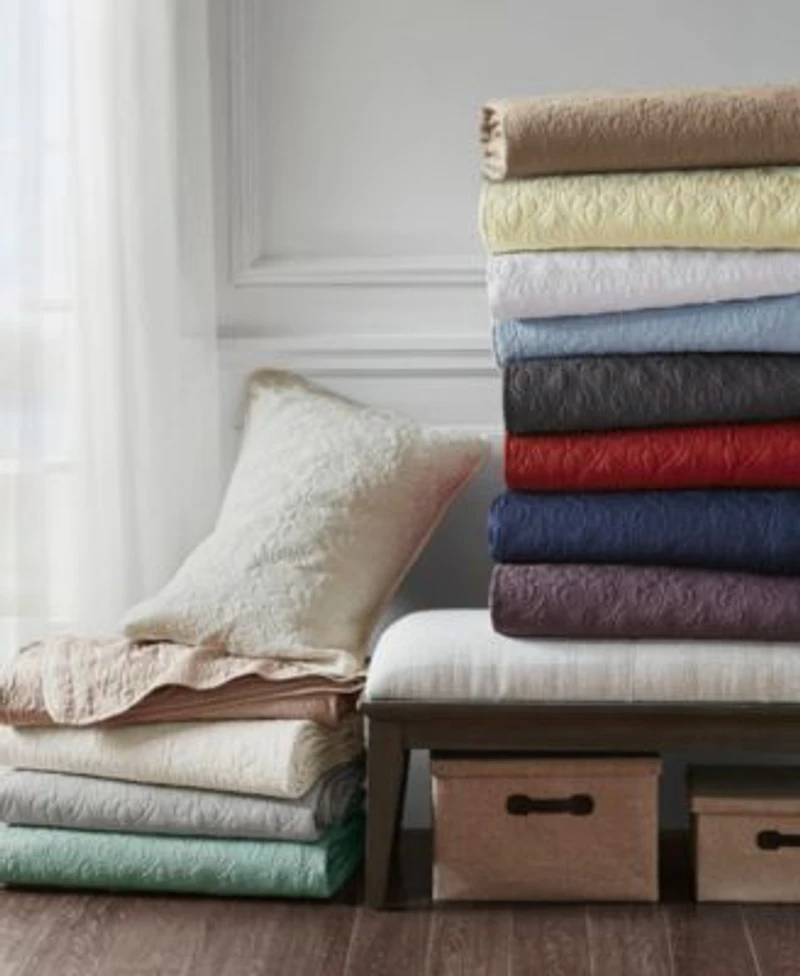 Madison Park Quebec Quilted Bedspread Sets