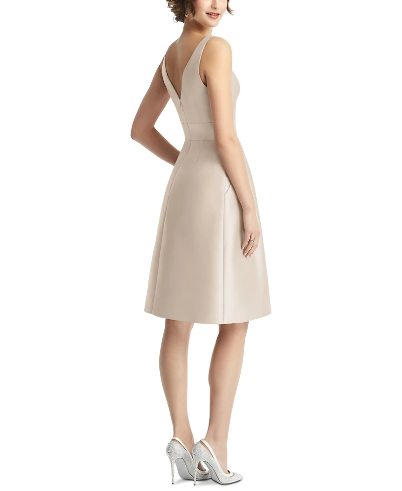 Alfred Sung Women's V-Neck Pleated Skirt Cocktail Dress with Pockets