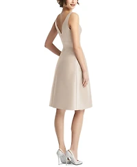 Alfred Sung Women's V-Neck Pleated Skirt Cocktail Dress with Pockets