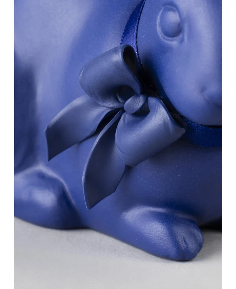 Lladro Collectible Figurine, Attentive Bunny