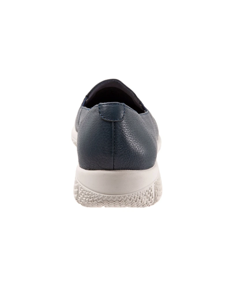 Trotters Universal Sneaker