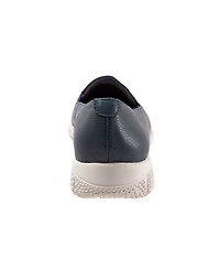 Trotters Universal Sneaker