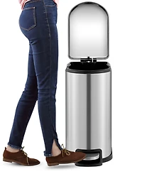Roland Step-Open Trash Can