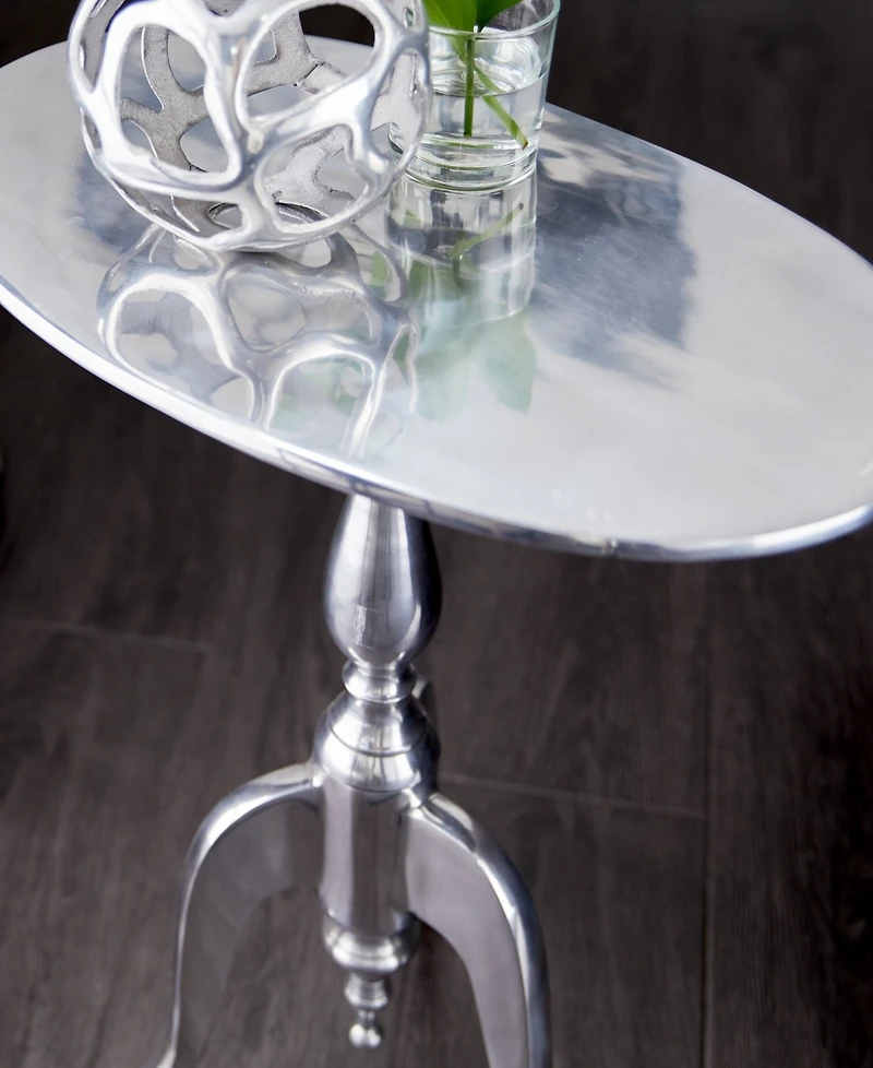 Traditional Accent Table