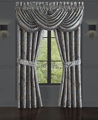 J Queen New York Woodhaven Window Treatments