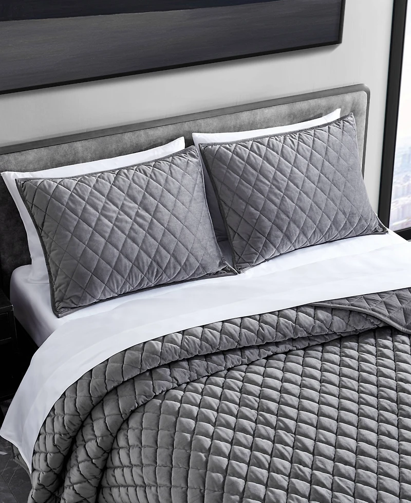 Vera Wang Diamond Velvet 3 Piece Quilt Set
