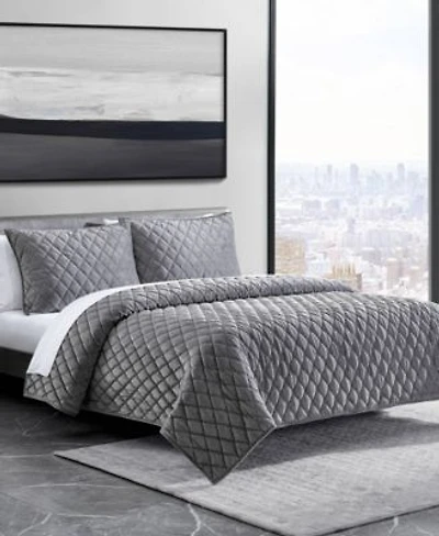 Vera Wang Diamond Velvet Quilt Set