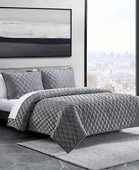 Vera Wang Diamond Velvet Quilt Set