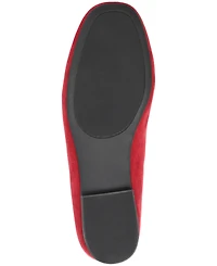 Journee Collection Women's Cordell Chain Detail Loafers