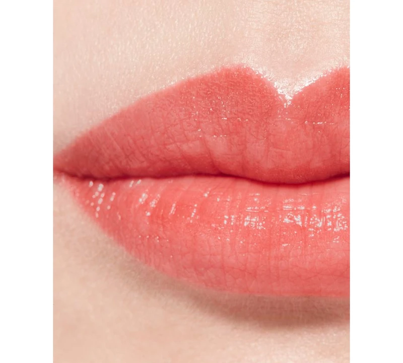 ROUGE COCO BAUME Hydrating Beautifying Tinted Lip Balm Buildable Color