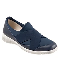 Trotters Urbana Sneaker