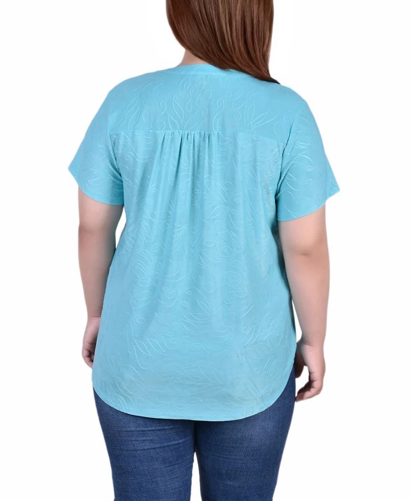 Plus Short Sleeve Y-Neck Jacquard Knit Top