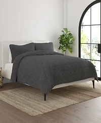 ienjoy Home Ultra Soft Damask Pattern Lightweight Quilted Coverlet Set