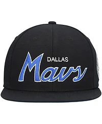 Men's Mitchell & Ness Black Dallas Mavericks Hardwood Classics Script 2.0 Snapback Hat