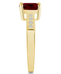 Macy's Garnet and Diamond Ring (2-3/4 ct.t.w 1/8 ct.t.w) 14K Yellow Gold