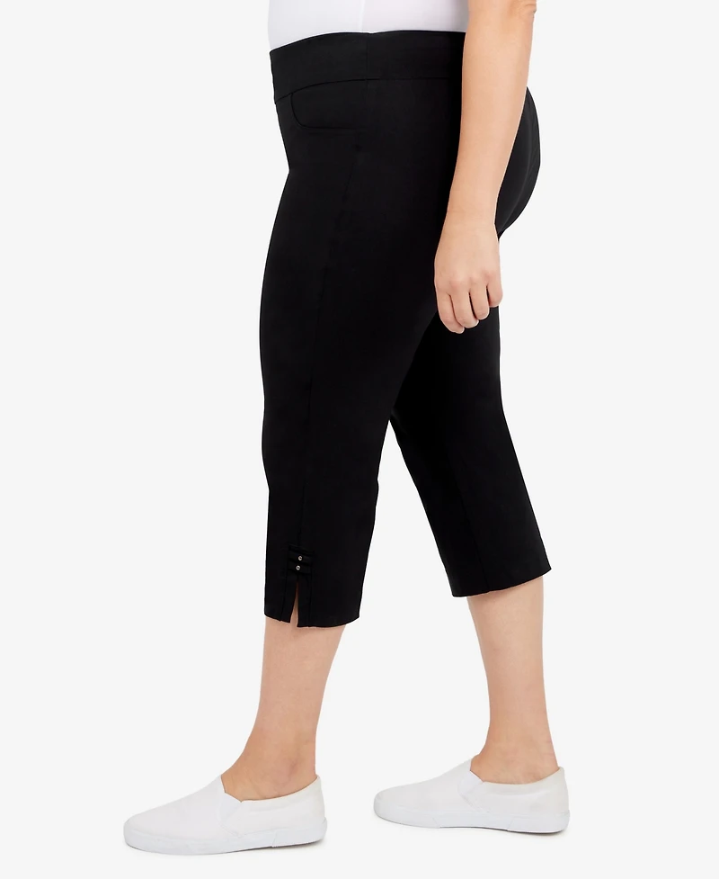 Plus Essentials Solid Pull-On Capri Pants with Detailed Split Hem