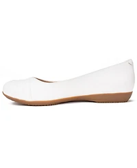 Cliffs by White Mountain Women's Clara Ballet Flats
