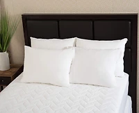 The Grand Poly-Cotton Zippered Pillow Protector - 200 Thread Count - Protects Against Dust, Dirt, and Debris - Queen Size - 4 Pack
