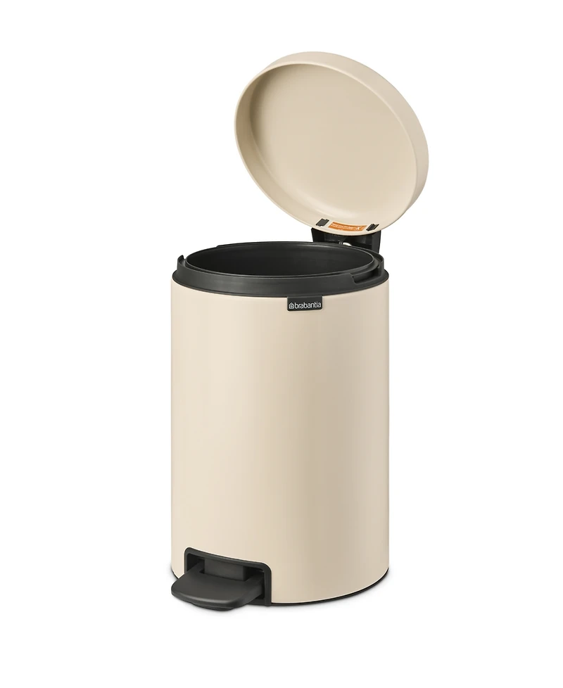 New Icon Step on Trash Can, 3.2 Gallon, 12 Liter