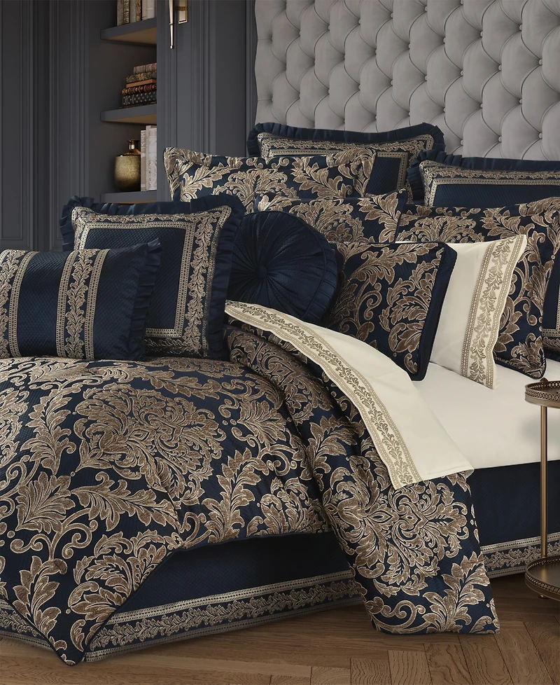 J Queen New York Monte Carlo 4 Piece Comforter Set, Queen