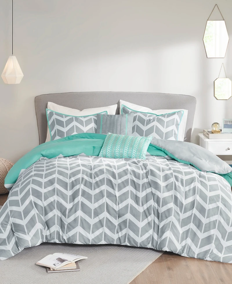 Intelligent Design Nadia Reversible 5-Pc. Comforter Set, King/California King