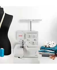 8002D 3/4 Thread Portable Overlock Mechanical Serger Sewing Machine