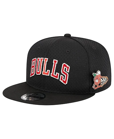 Men's New Era Black Chicago Bulls Post-Up Pin Mesh 9FIFTY Snapback Hat