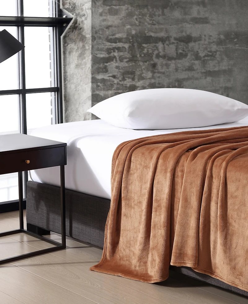 Kenneth Cole Reaction Solid Ultra Soft Plush Fleece Blanket