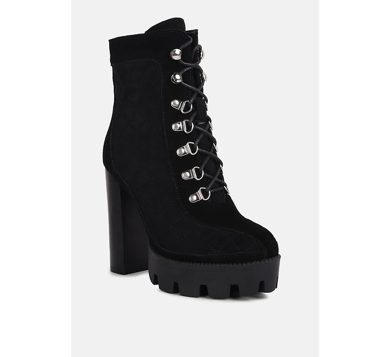 Yoko Womens Fine Suede Quilted Ankle Boots