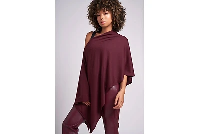 Caldwell Collection Women's Eva Lightweight knit Poncho