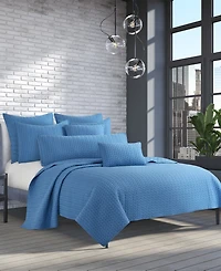 J by Queen Cayman Quilt, Full/Queen