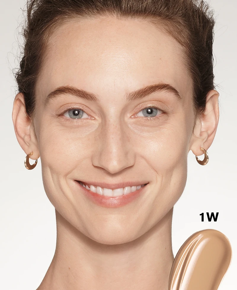 Futurist Soft Touch Brightening Skincealer Concealer with Vitamin C