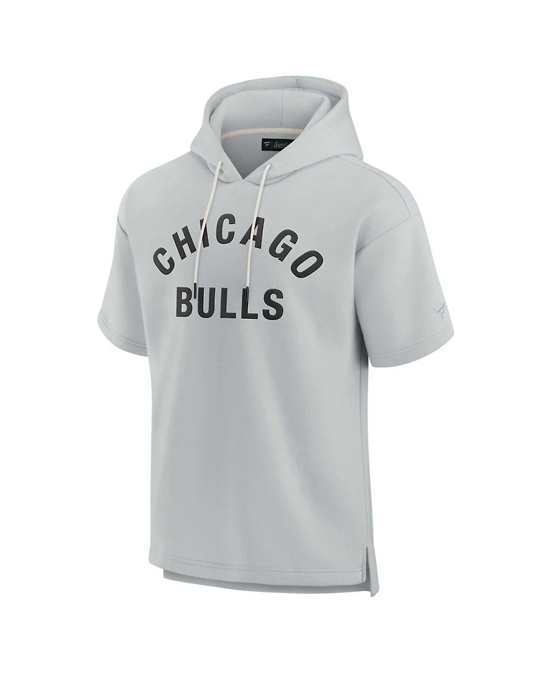 Men's and Women's Fanatics Signature Gray Chicago Bulls Super Soft Fleece Short Sleeve Pullover Hoodie