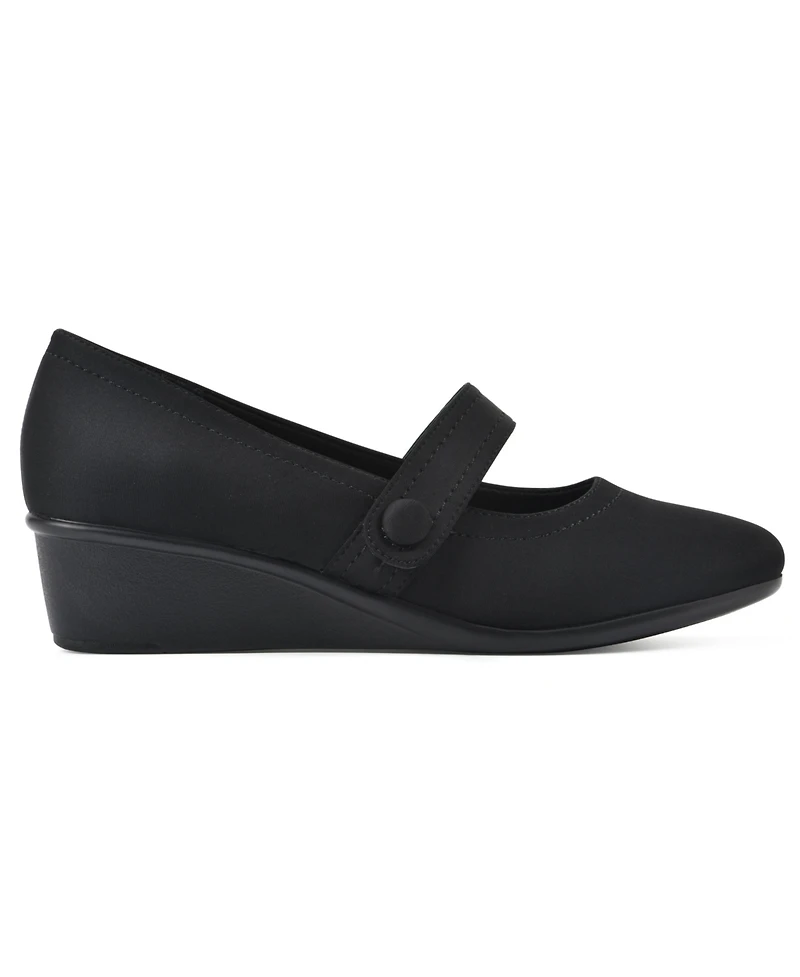 Cliffs by White Mountain Women's Brightly Mary-Jane Style Wedge