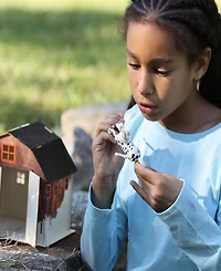Breyer Horses Stablemates Series Paint Your Own Barn and Horse Set