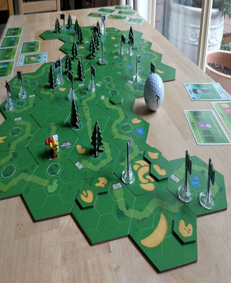 18 Holes Second Edition Base Game