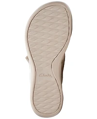 Clarks Women's Cloudsteppers Arla Wave Sandals
