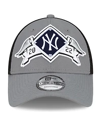 Men's New Era Gray New York Yankees 2022 Division Series Winner Locker Room 9FORTY Snapback Hat