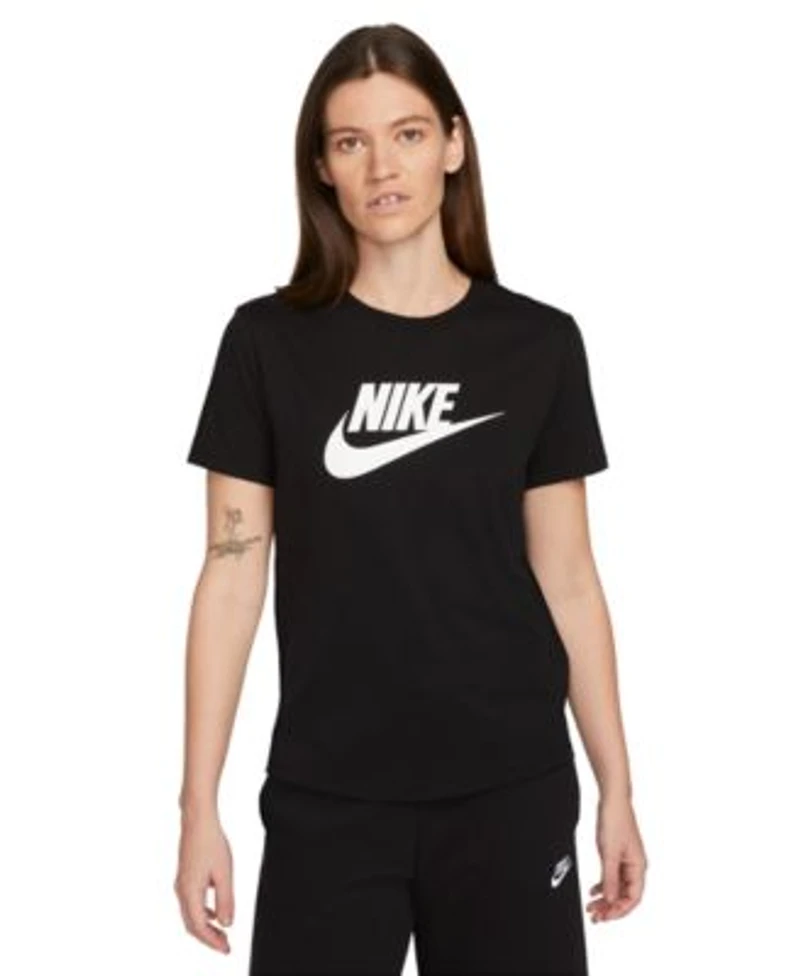 Sportswear Womens Essentials Logo T Shirt Xs 3x
