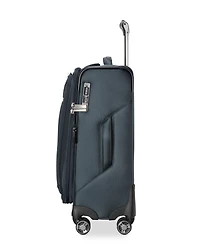 Ricardo Avalon 22.5" Carry-on Spinner