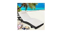 Slickblue Outdoor Rattan Chaise Lounge Chair