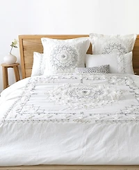Levtex Harleson Medallion Embroidered 2-Pc. Comforter Set, Twin/Twin Xl