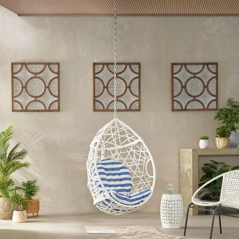 Streamdale Cozy Hanging Chair Wicker and Metal Embrace for Comfort and Style