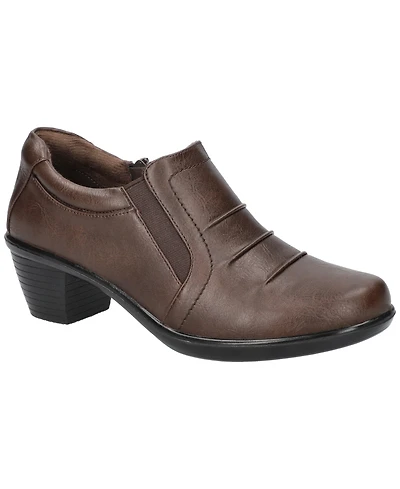 Easy Street Women's Chipper Comfort Shooties