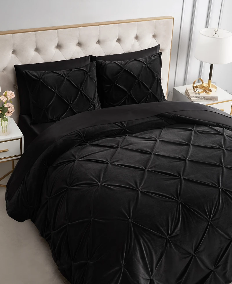 Juicy Couture Kiss Pleat Plush 3-Pc. Comforter Set, Full/Queen
