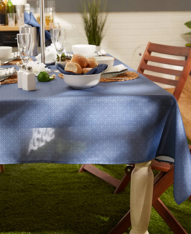 Design Imports Lattice Print Outdoor Tablecloth with Zipper 60 Round