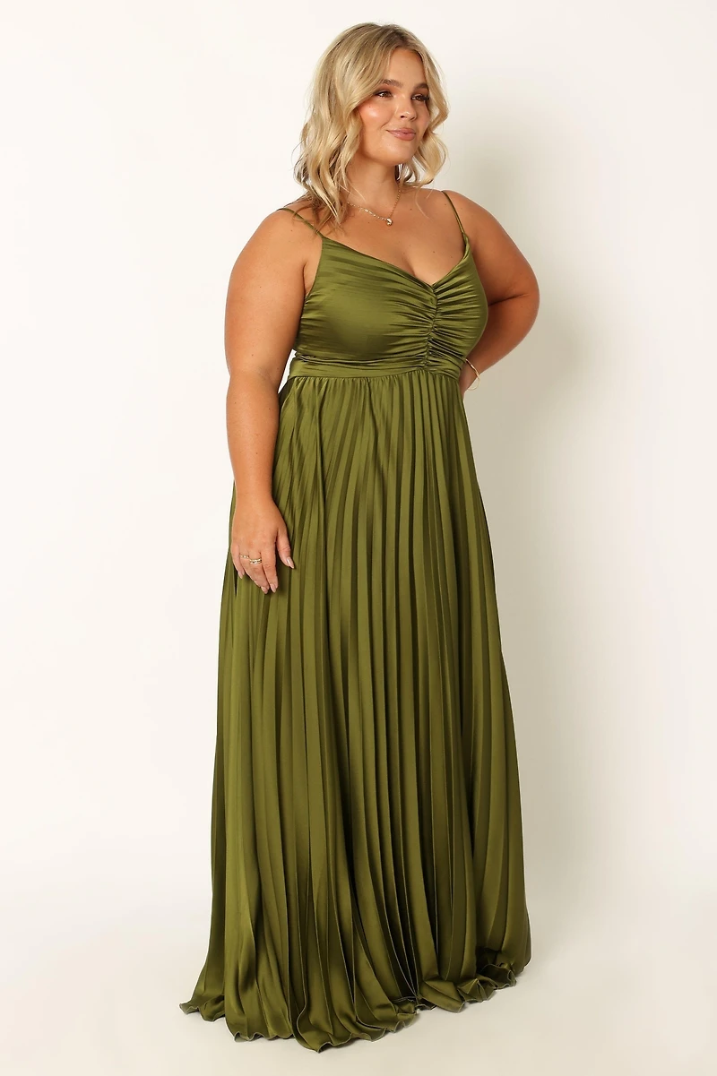 Petal and Pup Women's Naira Pleated Maxi Dress