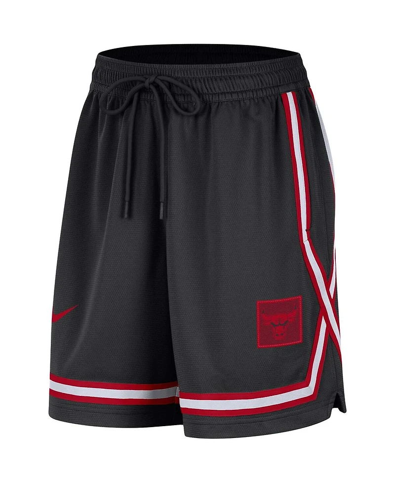 Nike Women's Black Chicago Bulls Sideline Fly Crossover Performance Shorts
