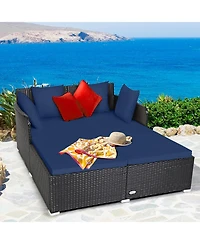 Skonyon Spacious Outdoor Rattan Daybed with Upholstered Cushions and Pillows