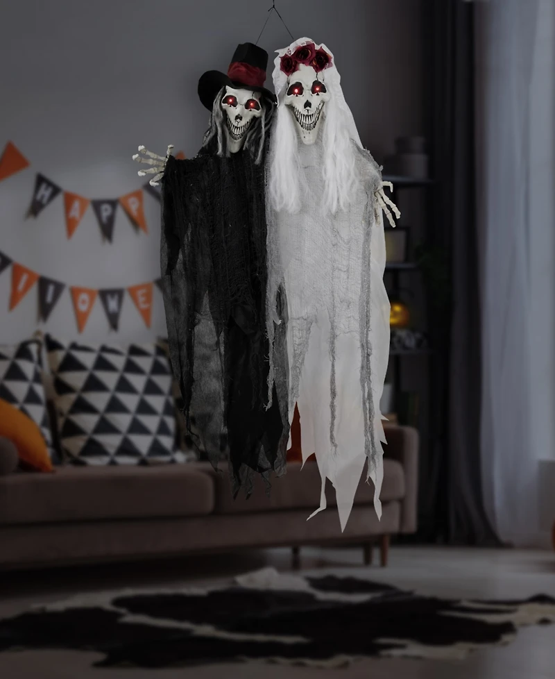 Northlight Lighted Vampire Couple Decoration